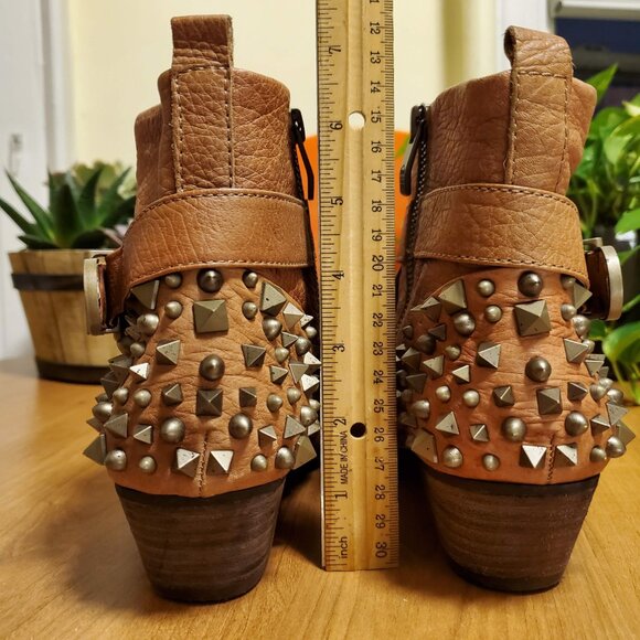 Vince Camuto Marcin Leather Studded Ankle Bootie Tan Brown - (8.5B / 38.5) - Picture 6 of 16